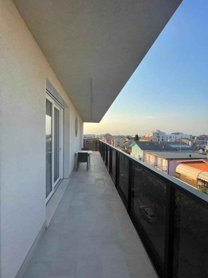 Woody Green Charming Apartments - Agenzia Cocal كاوْرلي المظهر الخارجي الصورة