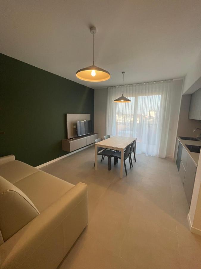 Woody Green Charming Apartments - Agenzia Cocal كاوْرلي المظهر الخارجي الصورة